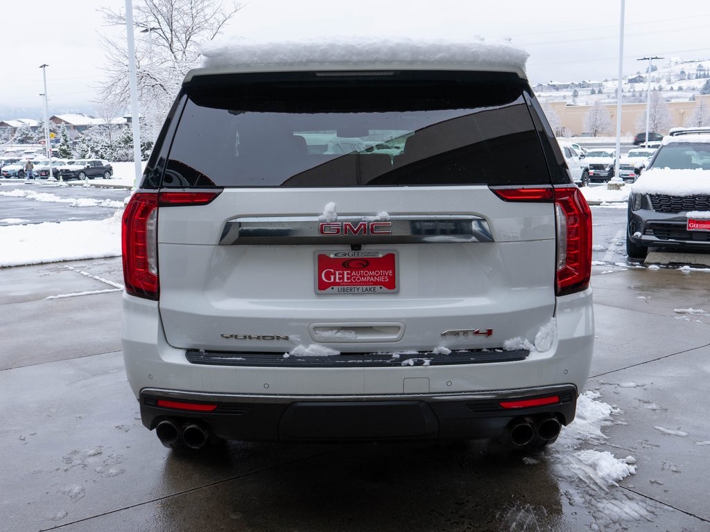 2022 Gmc Yukon AT4 photo 3