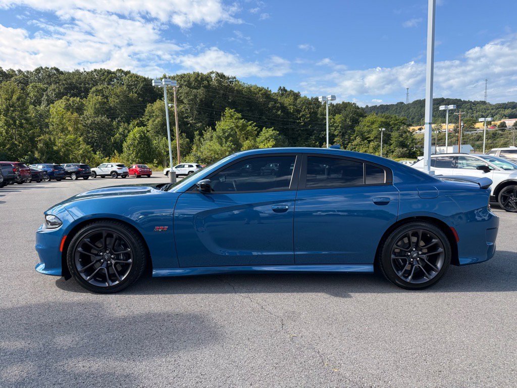 2023 Dodge Charger Scat Pack photo 2