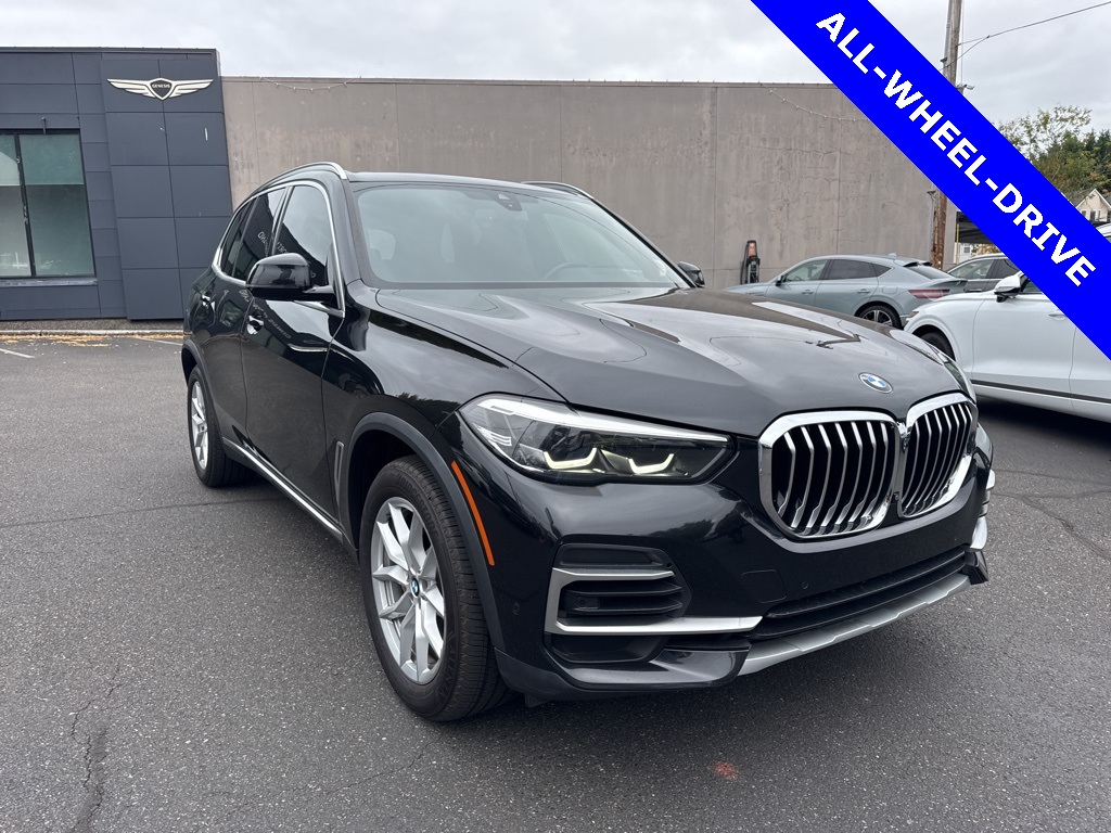 2022 BMW X5 40i's photo