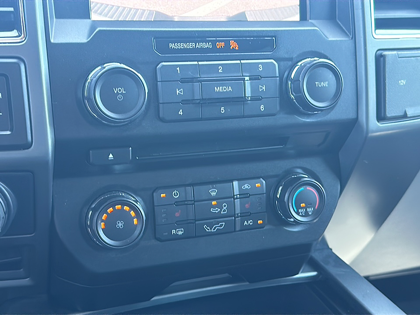 2018 Ford F-150 XLT photo 10