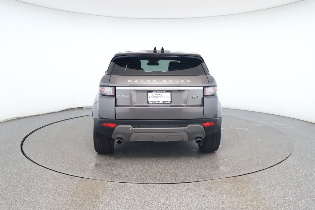 2019 Land Rover Range Rover Evoque HSE photo 4