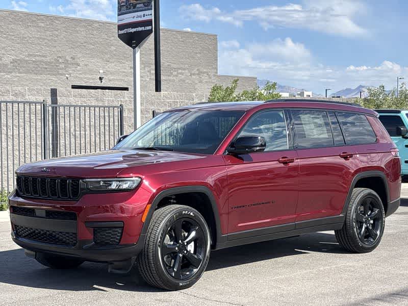 2025 Jeep Grand Cherokee Altitude X photo 4