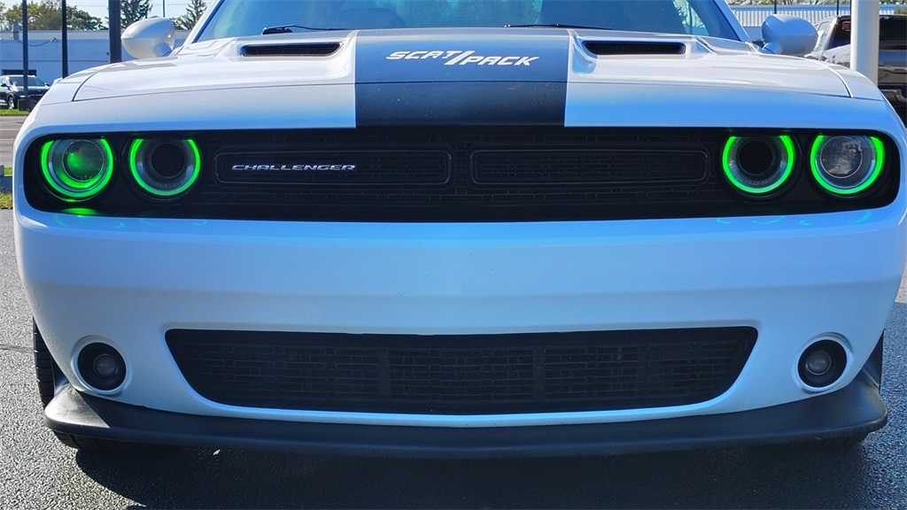 2015 Dodge Challenger R/T Scat Pack photo 30