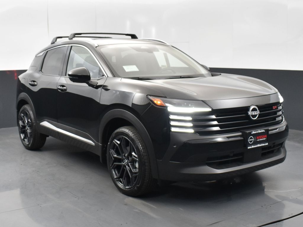 2026 Nissan KICKS SR AWD's photo