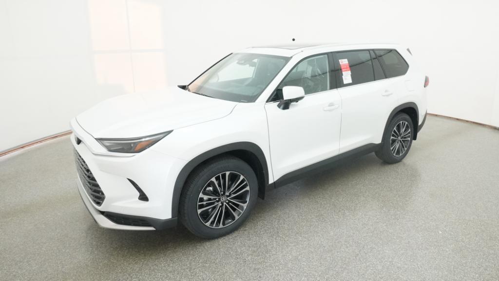 2026 Toyota Grand Highlander Platinum's photo