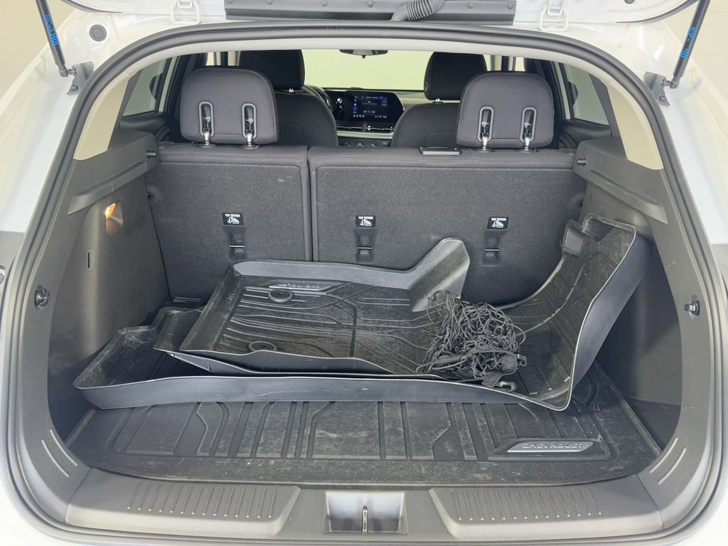 2024 Chevrolet Trax LS photo 29