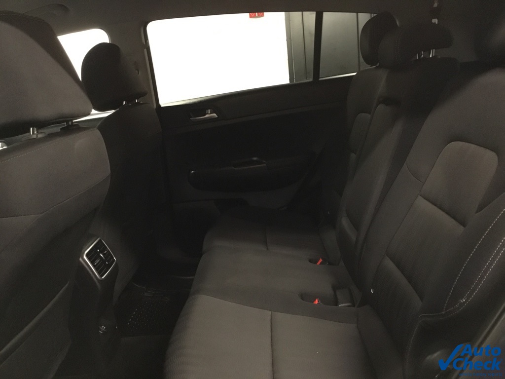 2020 Kia Sportage LX photo 27