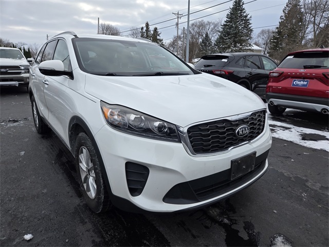 2019 Kia Sorento LX's photo
