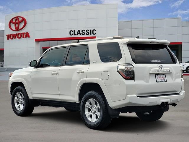 2022 Toyota 4Runner SR5 Premium photo 2