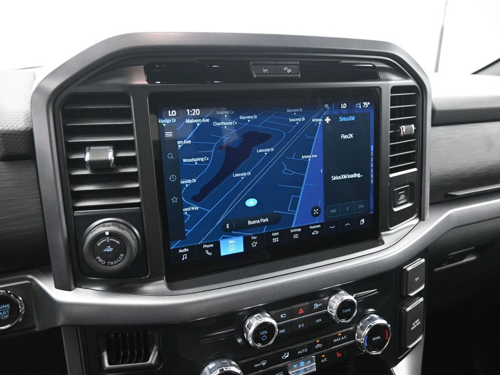 2025 Ford F-150 XLT photo 11