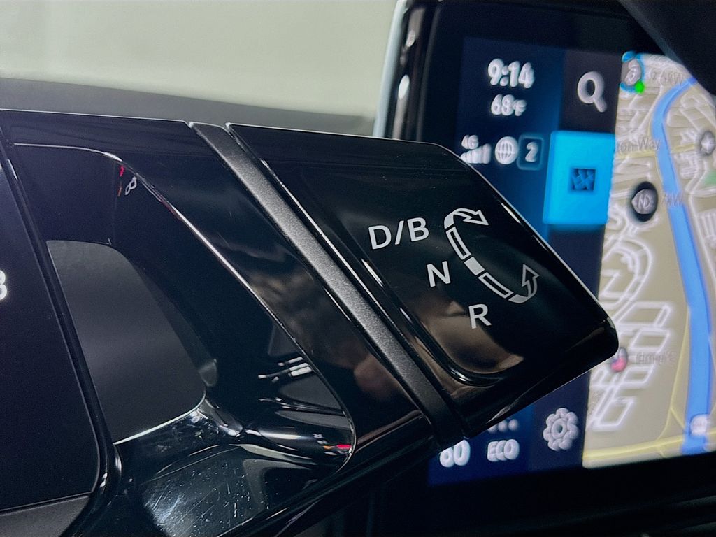 2023 Volkswagen ID.4 Pro S photo 17