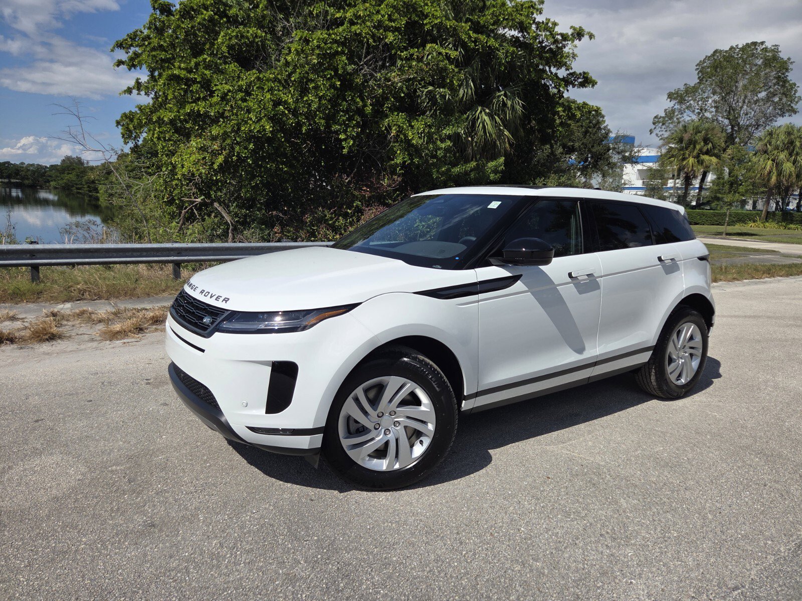 2026 Land Rover Range Rover Evoque S