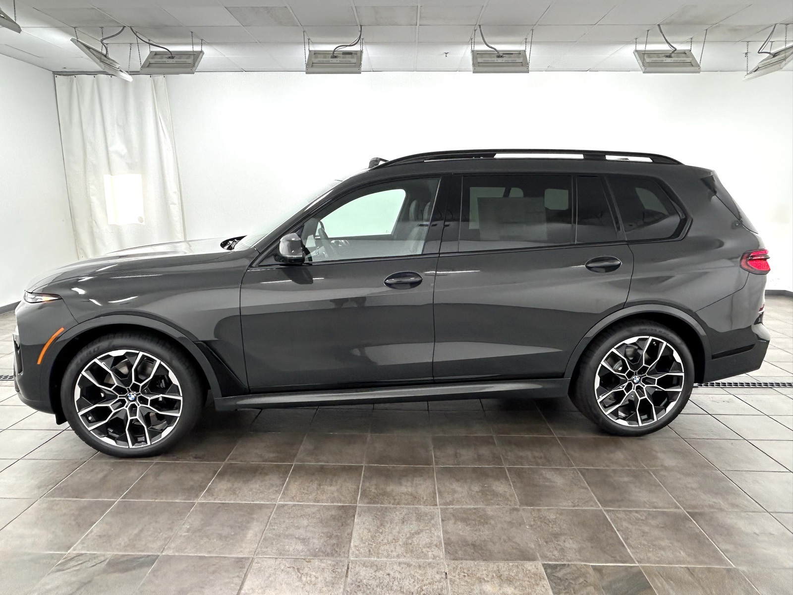 New 2026 Gray BMW xDrive40i image 2