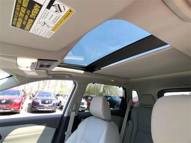 2026 Nissan Rogue SV photo 5