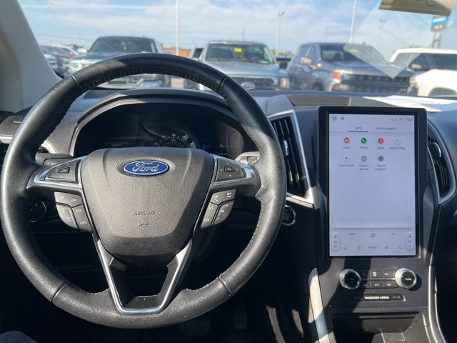 2022 Ford Edge SEL photo 11
