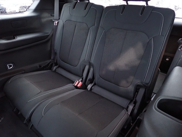 2025 Jeep Grand Cherokee Laredo X photo 13