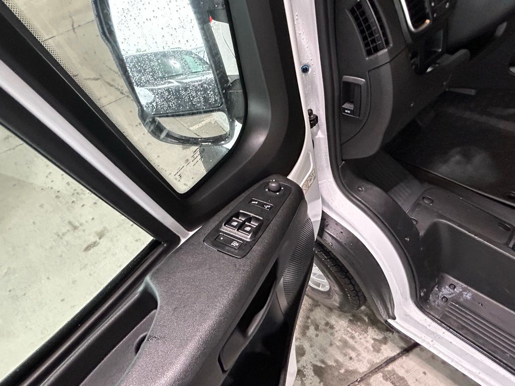 2025 Ram ProMaster 2500 photo 26