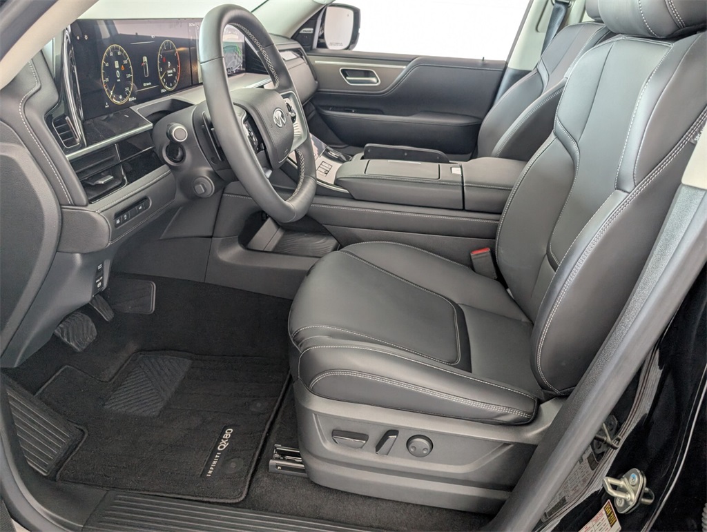 2025 Infiniti QX80 Pure photo 6