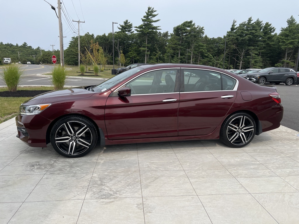2017 Honda Accord Sport photo 4