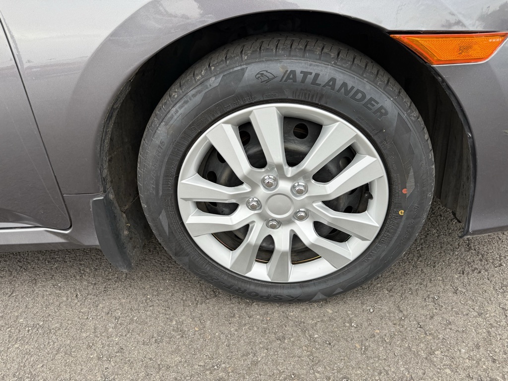 2019 Honda Civic LX photo 23