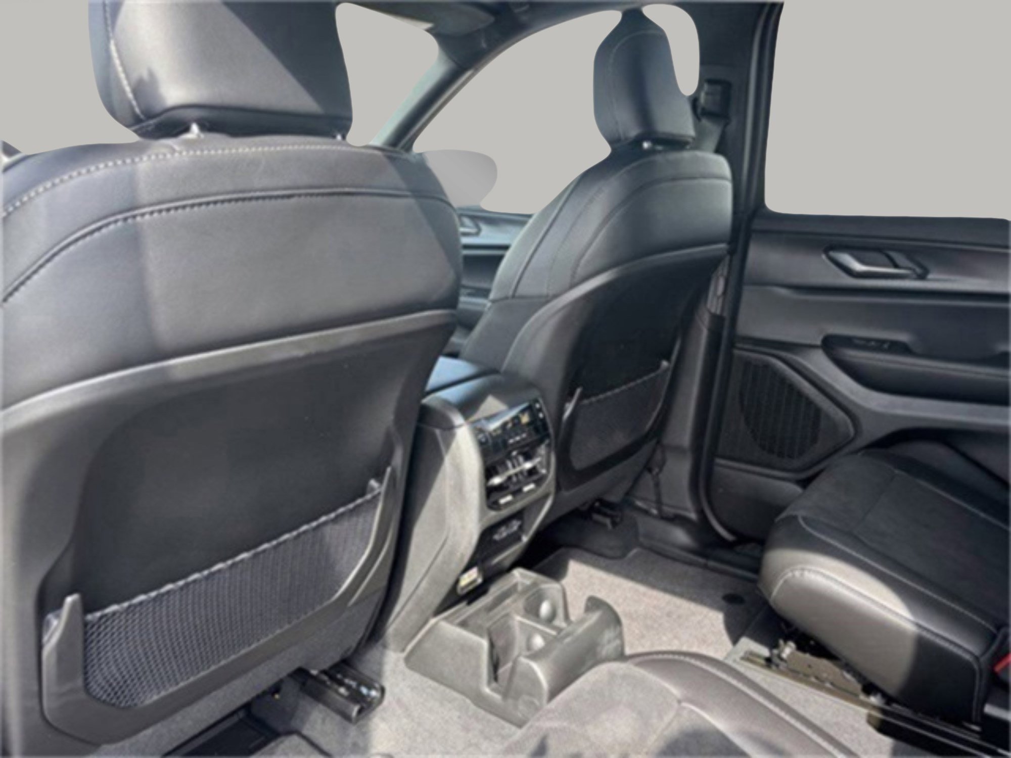 2025 Jeep Grand Cherokee Altitude X photo 17