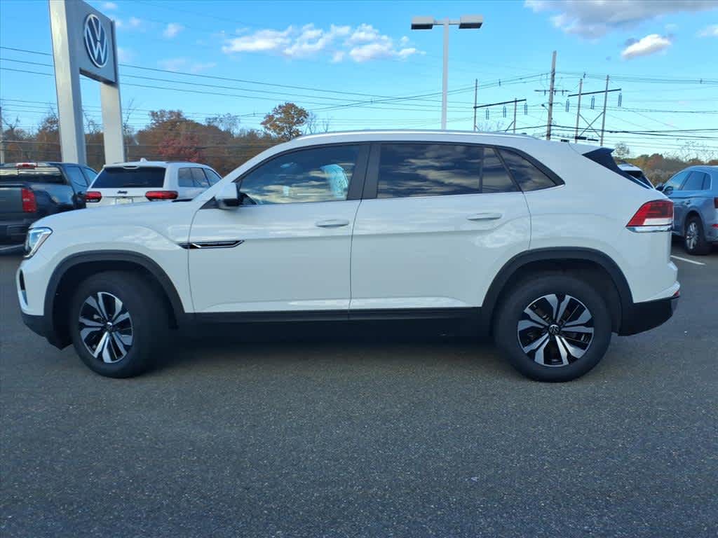 2025 Volkswagen Atlas Cross Sport SE photo 3
