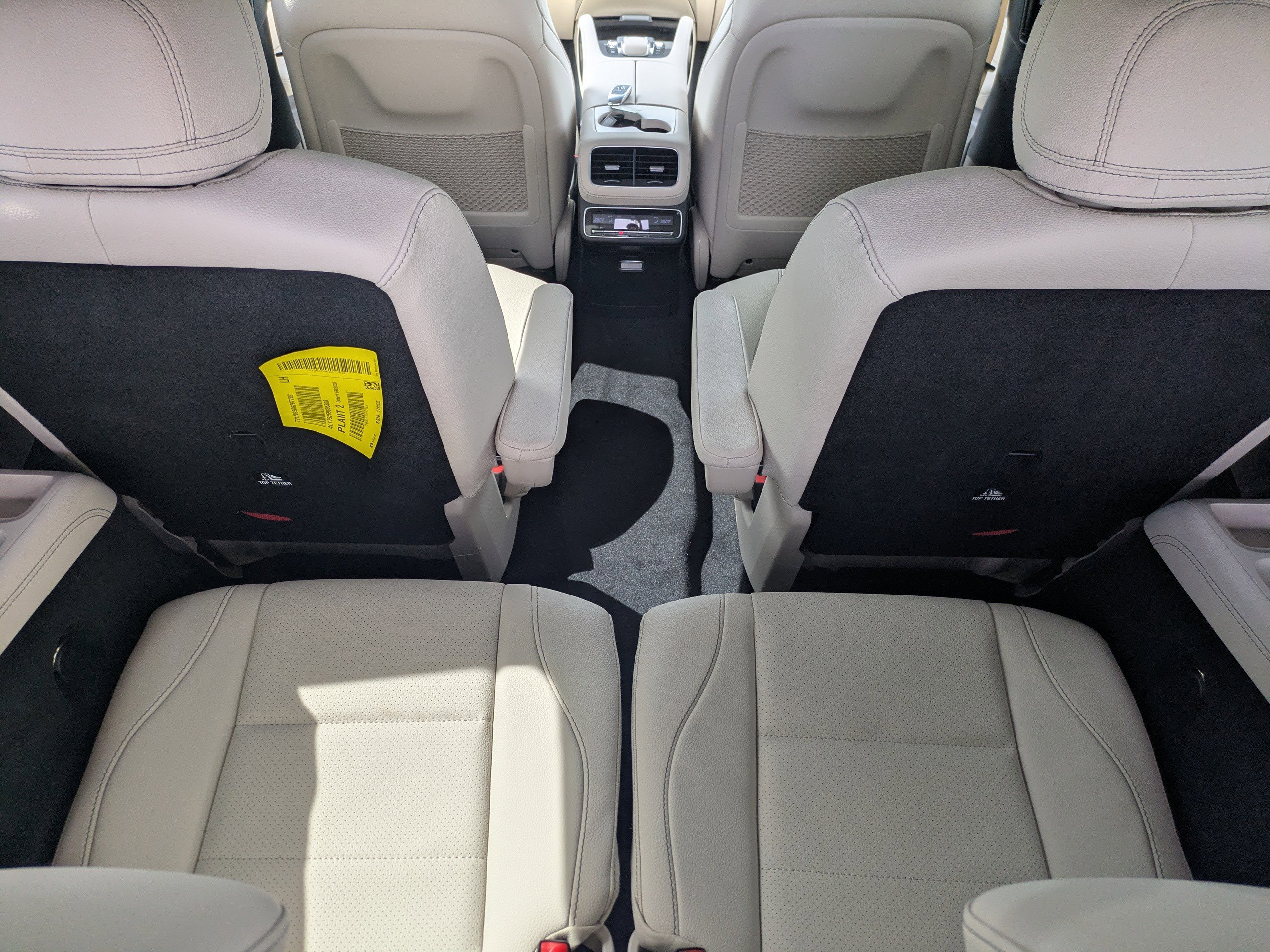 2025 Mercedes Benz GLS 450 4MATIC photo 13