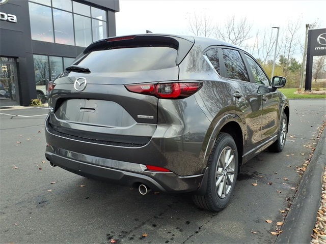 2025 Mazda CX-5 2.5 S Preferred photo 3