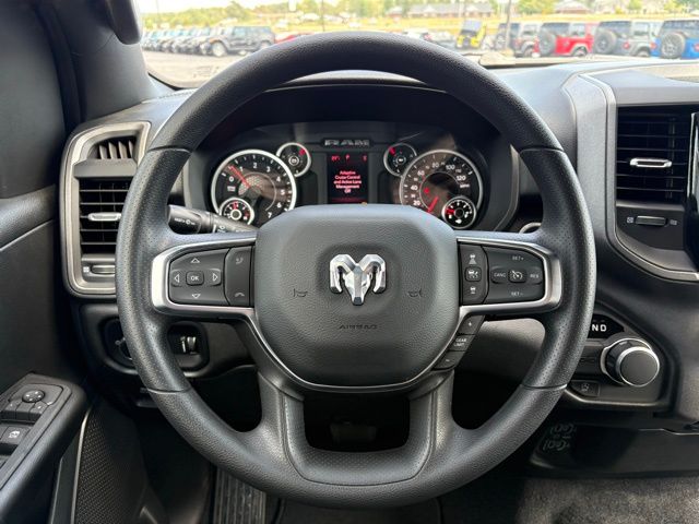 2025 Ram 1500 Tradesman photo 11