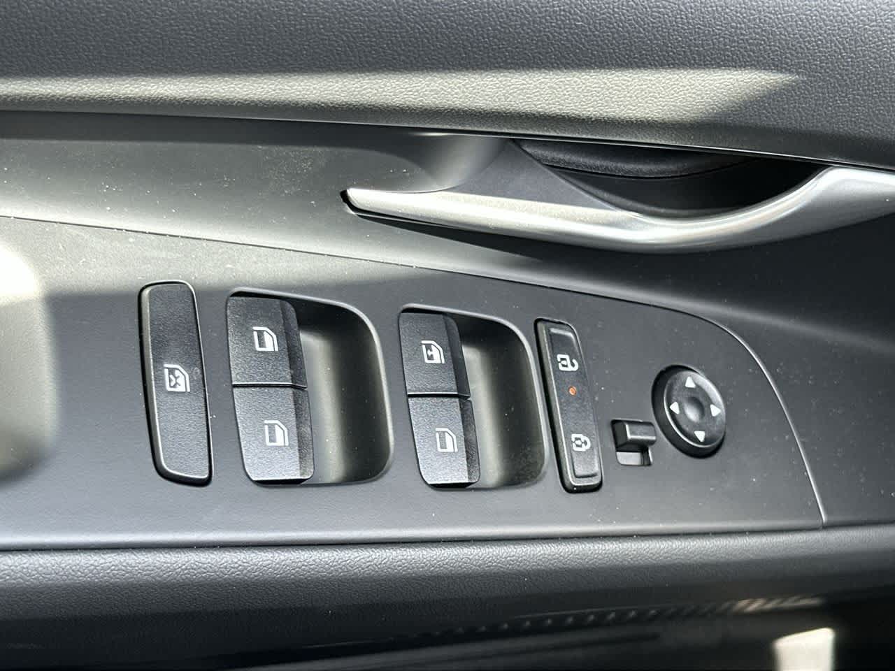 2025 Hyundai Elantra SE photo 15