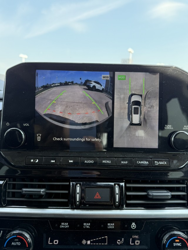 2024 Nissan Pathfinder SL photo 19