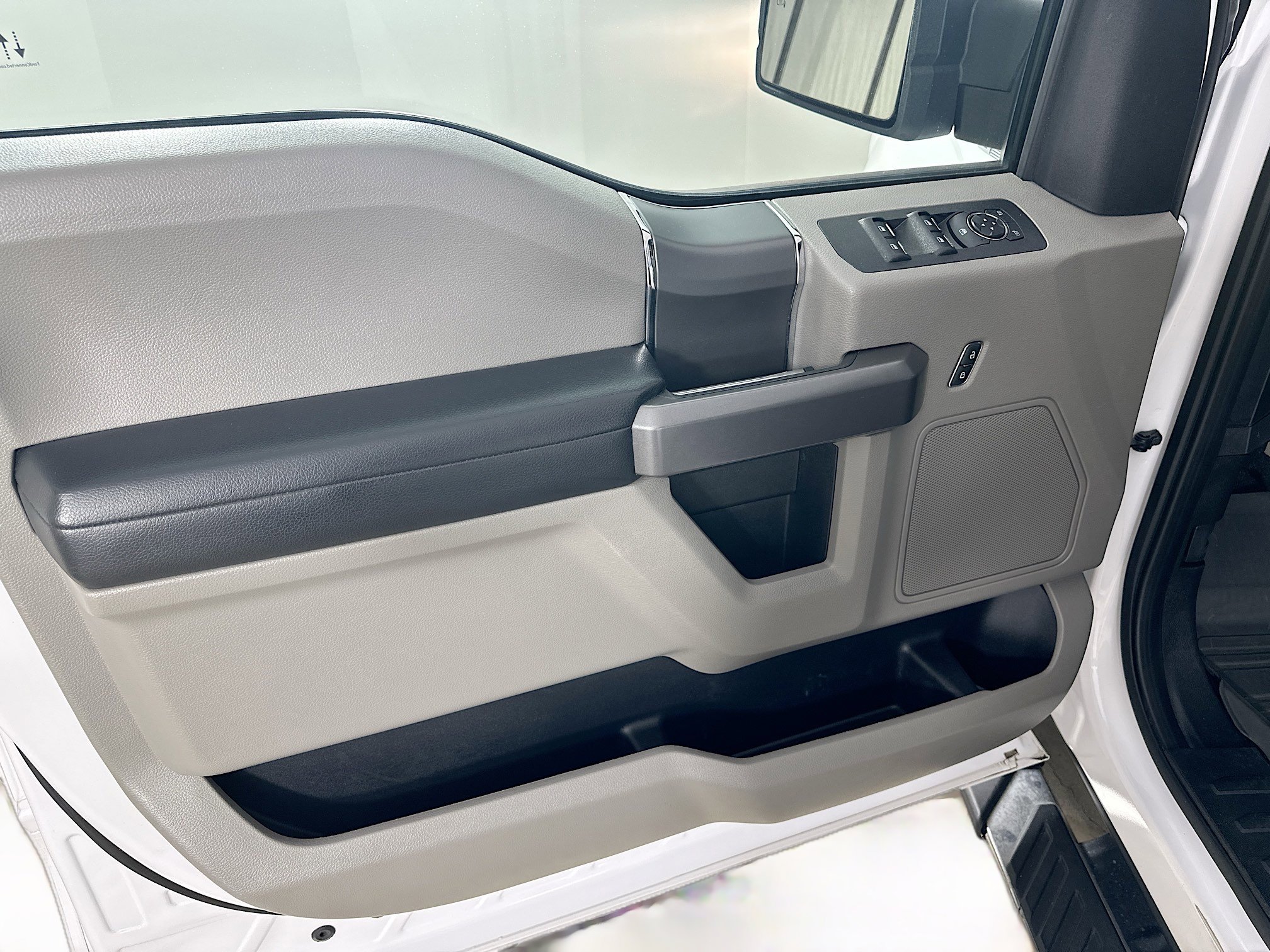 2020 Ford F-150 XLT photo 13