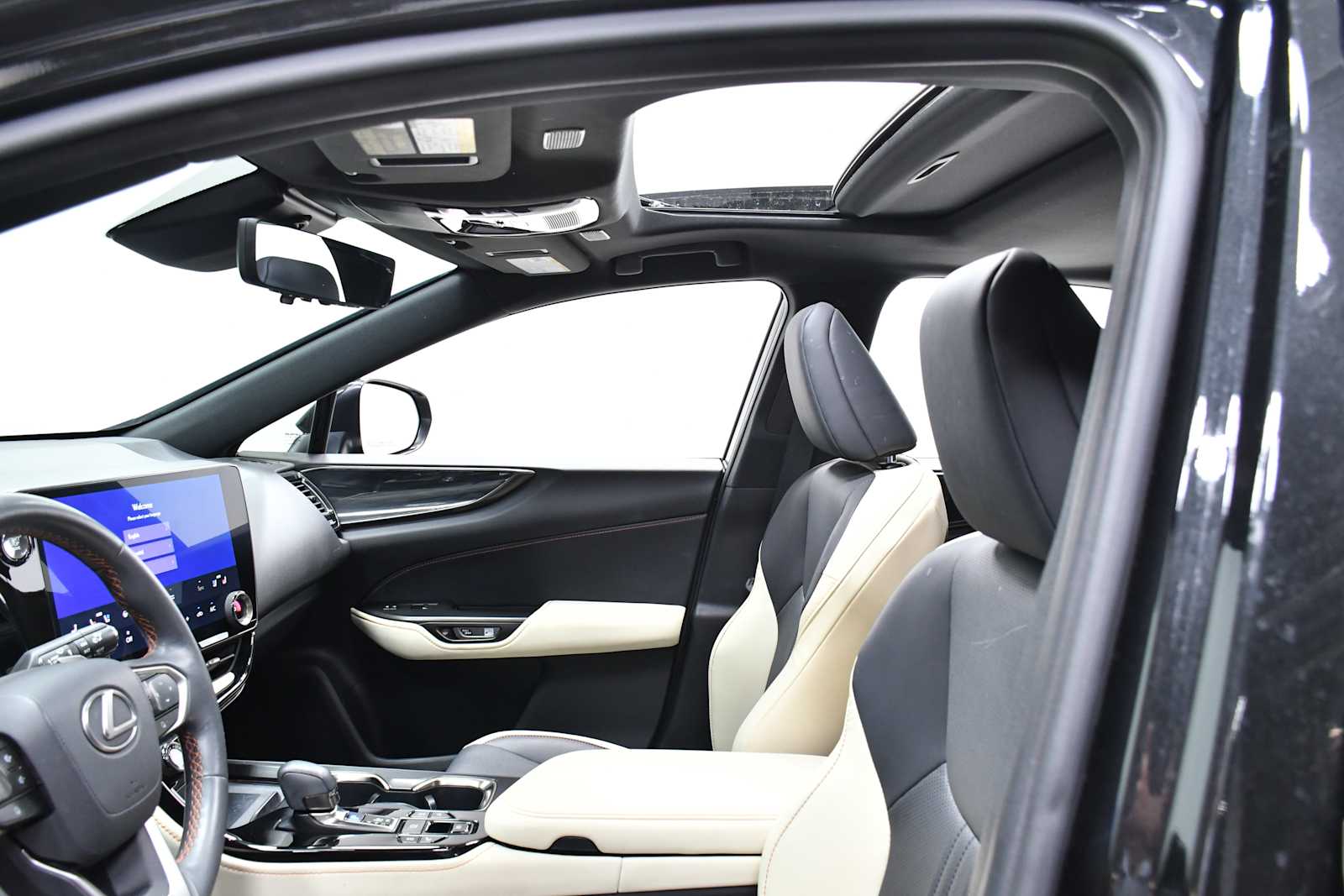 2022 Lexus NX 350 Premium AWD photo 4