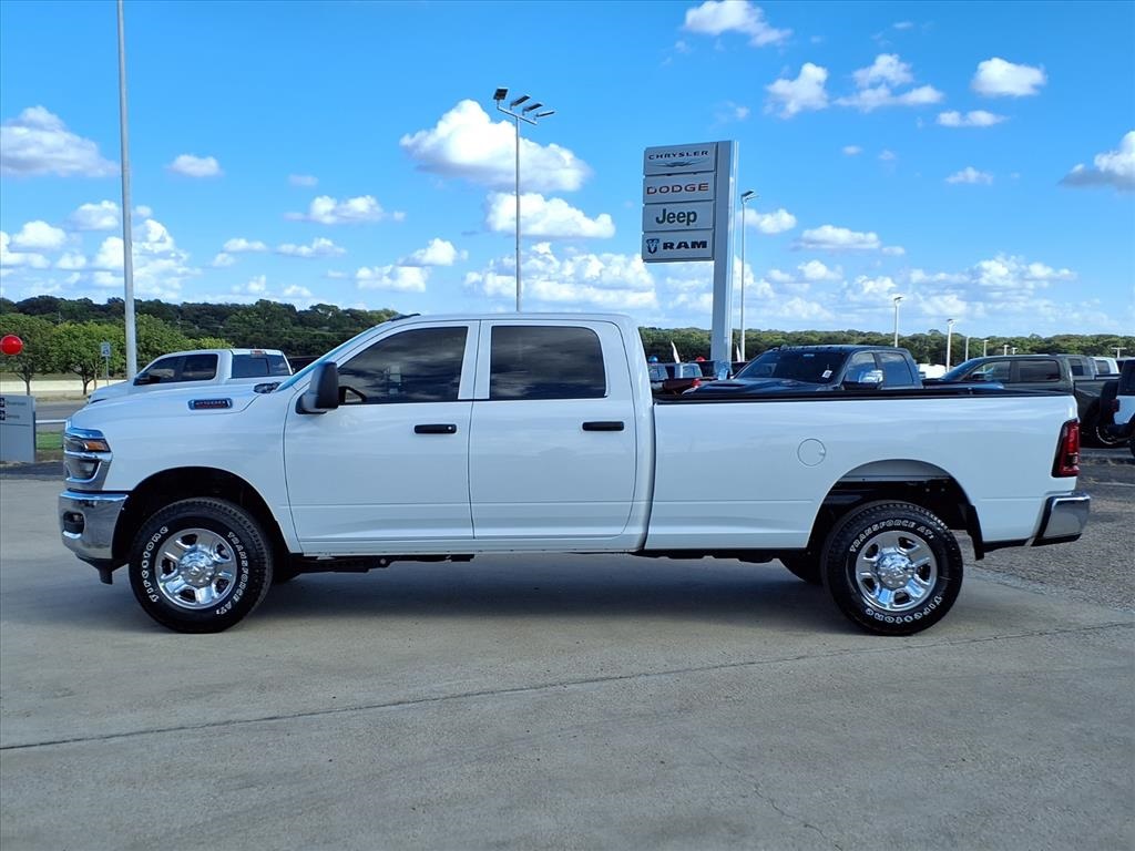 2026 Ram 2500 Tradesman photo 4