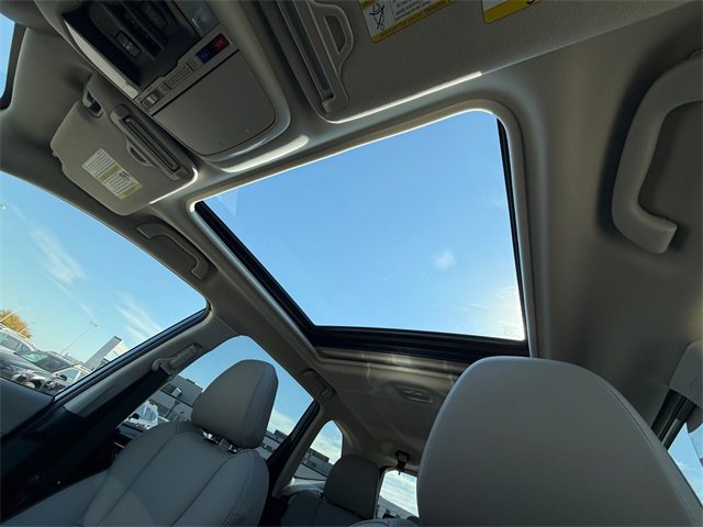 2022 Subaru Forester Limited photo 3