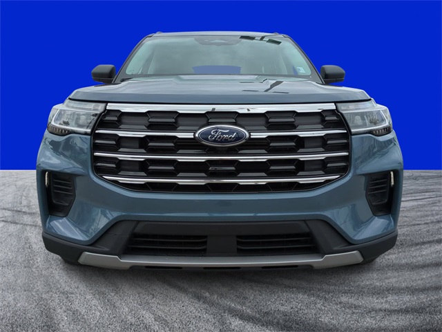 2025 Ford Explorer photo 7