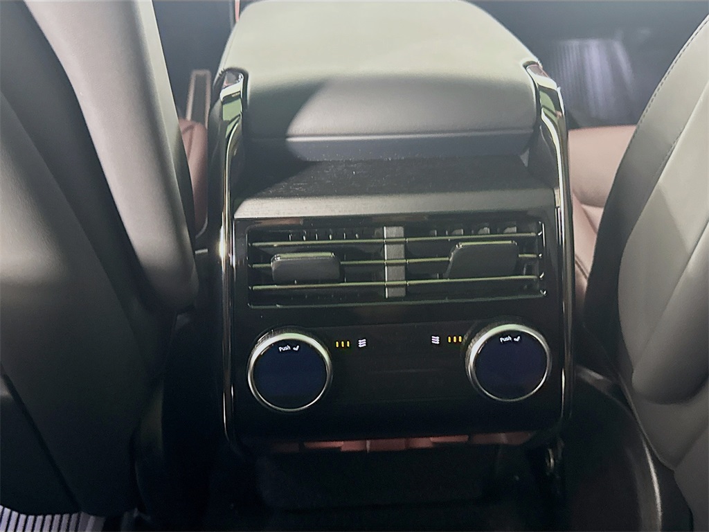 2025 Land Rover Range Rover Sport SE photo 21