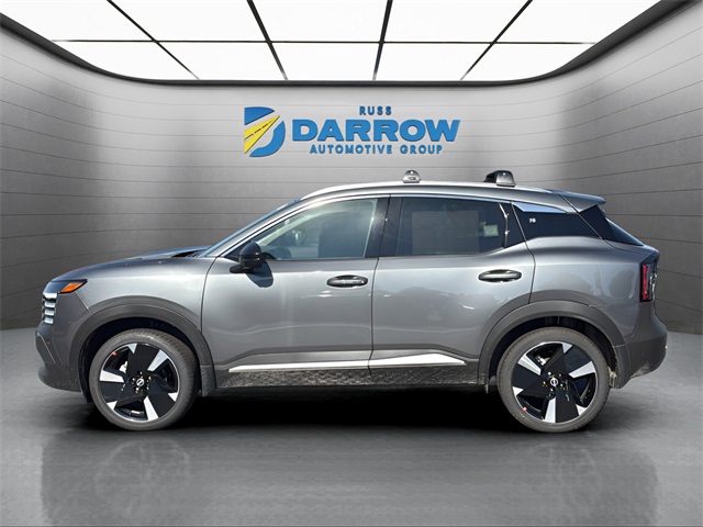 2026 Nissan Kicks SR photo 2