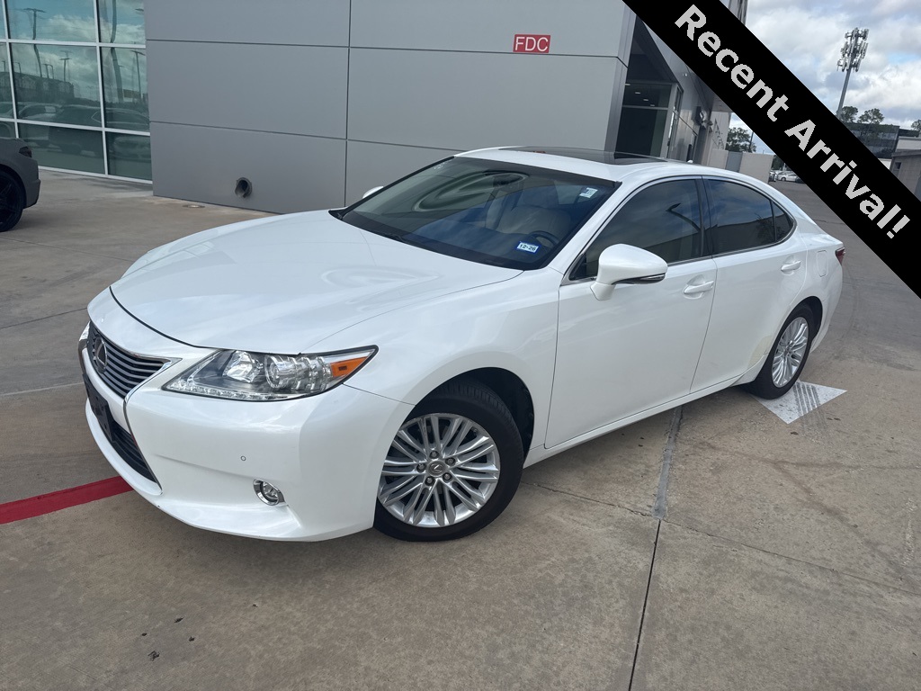 2014 Lexus ES 350's photo