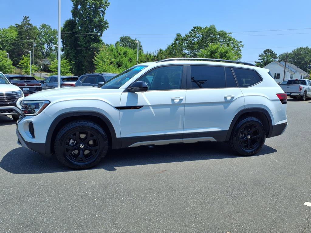 2024 Volkswagen Atlas Peak Edition SE Technology photo 15