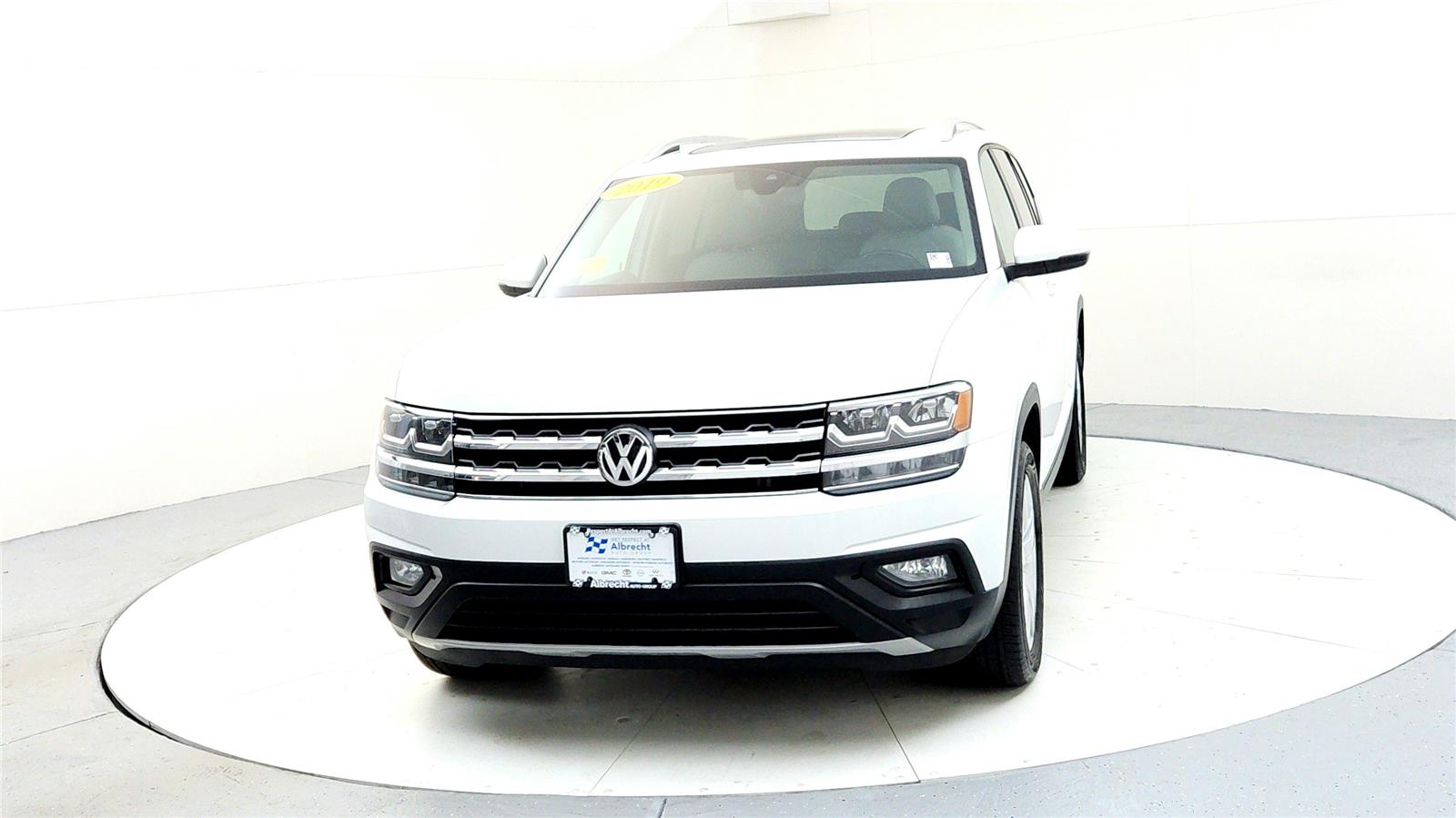 Used 2019 Volkswagen Atlas SE w/Tech with VIN 1V2UR2CA9KC541166 for sale in Woburn, MA