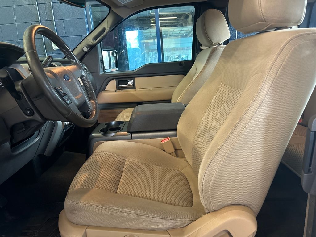 2012 Ford F-150 XLT photo 6
