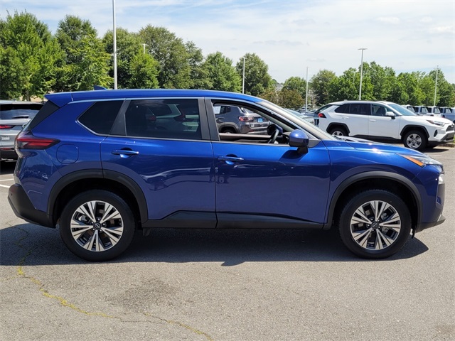 2023 Nissan Rogue SV photo 2