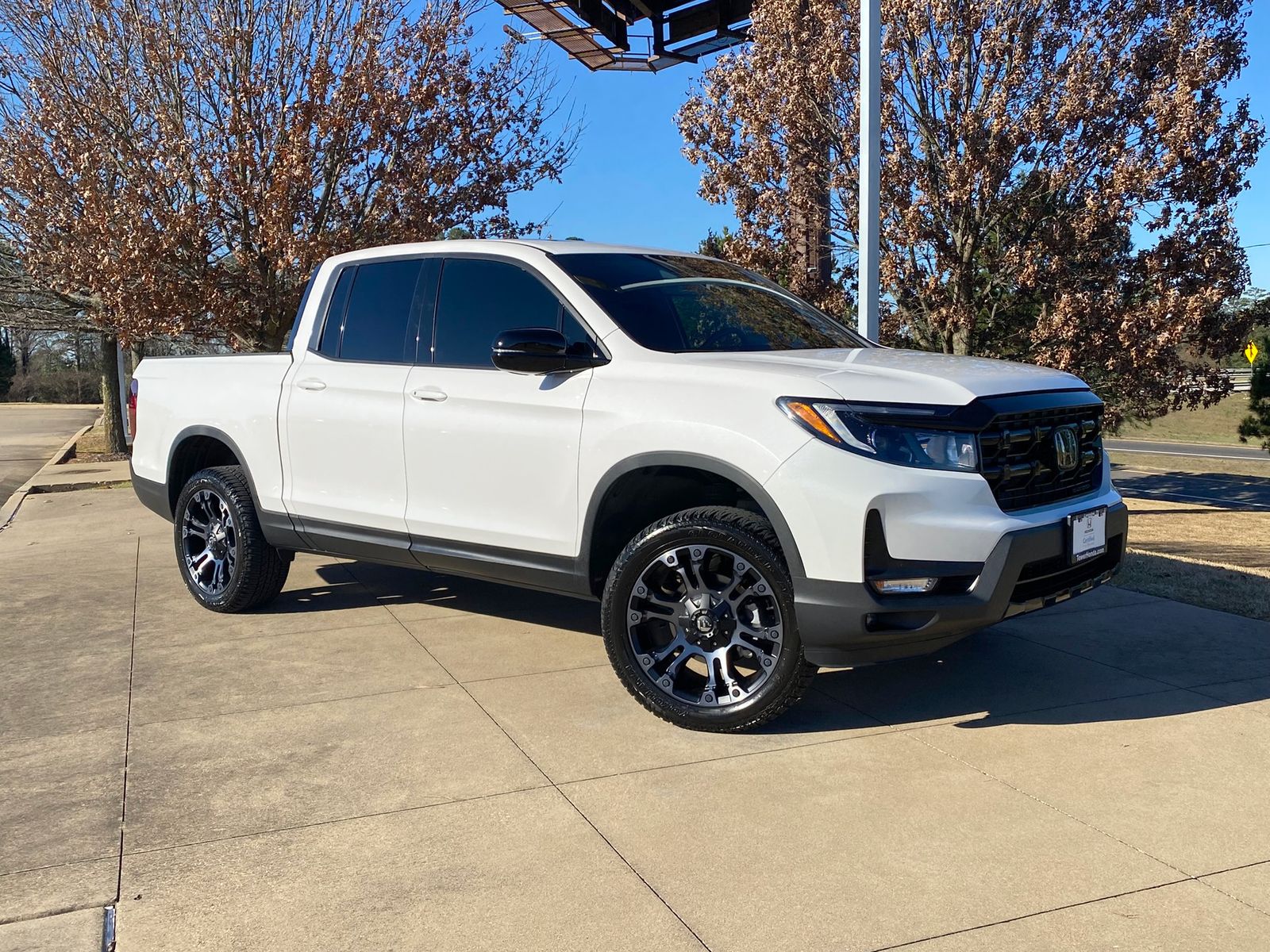 2025 Honda Ridgeline Black Edition's photo