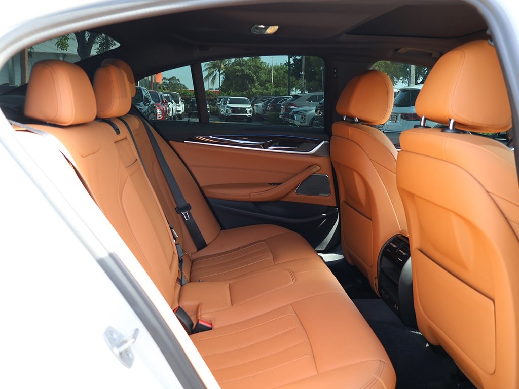 2022 Bmw 530e photo 38