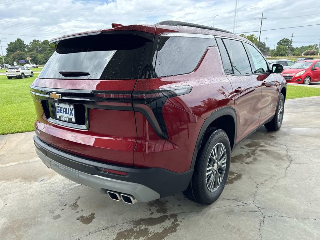 2025 Chevrolet Traverse photo 8