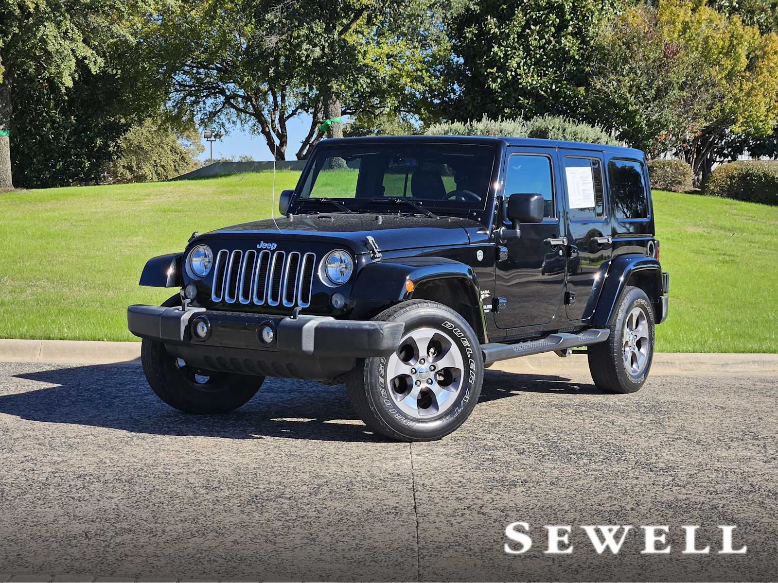 2016 Jeep Wrangler Unlimited Sahara's photo