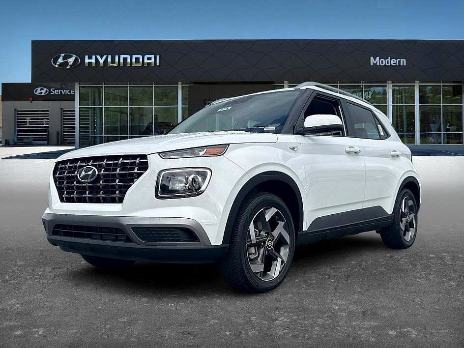 2026 Hyundai Venue SEL's photo