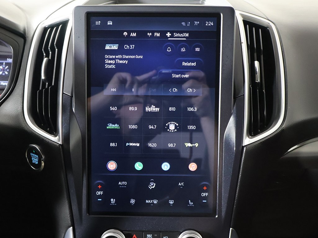 2022 Ford Edge Titanium photo 39