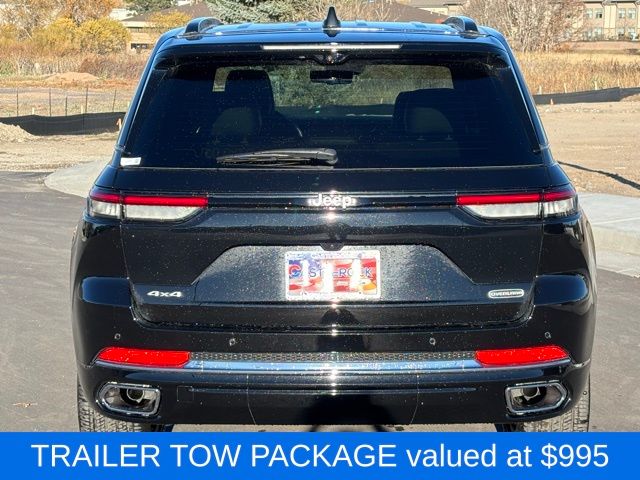 2025 Jeep Grand Cherokee Overland photo 4